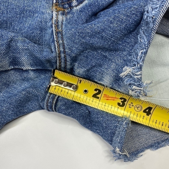 Marithe Francois Girbaud Hi-Rise Raw Hem Denim Shorts Size 7/8 - Picture 4 of 14